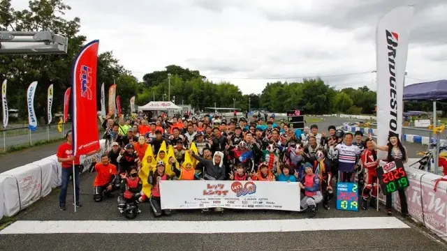 20251019ハロウィンレン耐秋ヶ瀬集合写真