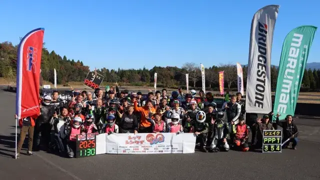 20251130　レン耐MSLhobby大会集合写真